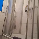 Einzelzimmer Nahe Vw, City - Wlan & Parkplatz - Citystay Wolfsburg - Bulli Homestay *