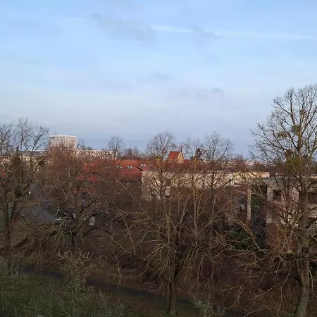 In Wg Aehnlicher Nahe Vw, - Wlan & Parkplatz - Citystay - Bulli Wolfsburg