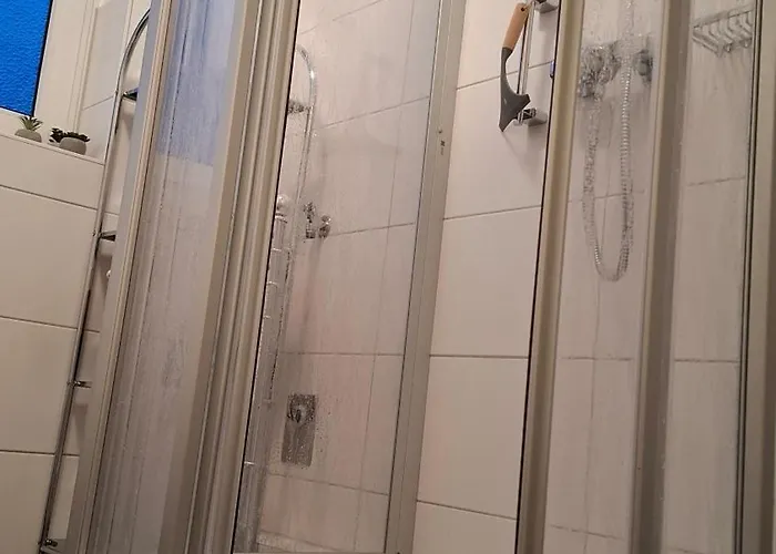 Zimmer, In Moderner Wohnung, Zentral Und Ruhig - Citystay Wolfsburg - Bulli Проживание в семье *